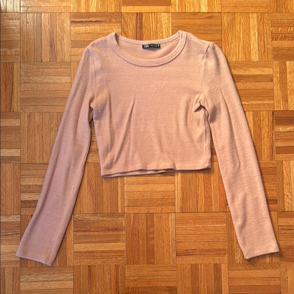 Zara Tops - Zara Pink Long Sleeve Crop Tee Fitted